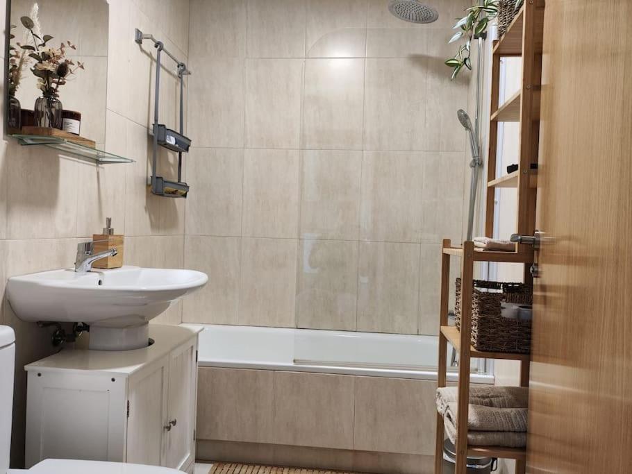 Apartamento Tranquilo En Miengo Ngoại thất bức ảnh